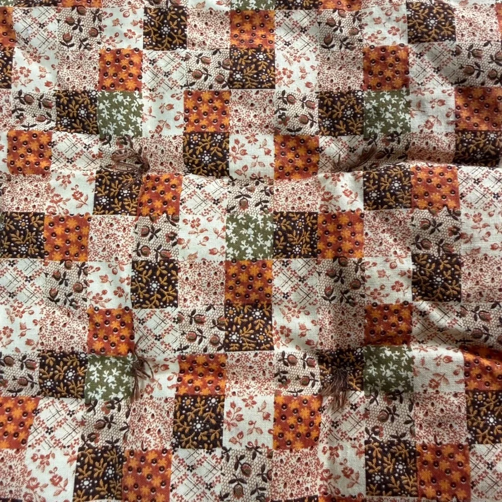 VTG Puppy Dog Patchwork Baby Quilt Floral Hearts Eyelet Lace Rust Cream‎ 38x51